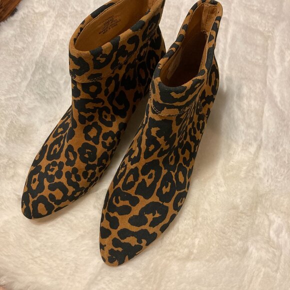 Lucky Brand Leopard Print Booties - Picture 2 of 5